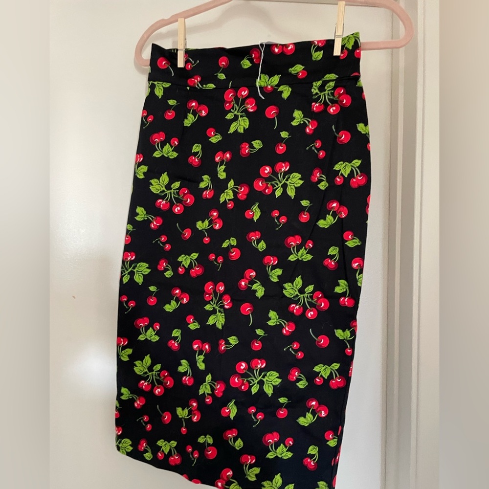 Pinup Couture M High Waisted Skirt with Cherry print